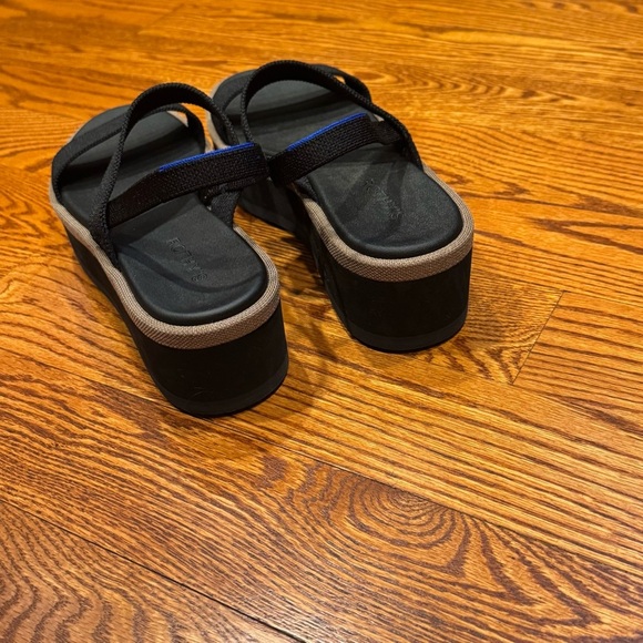 Rothy's Ankle Strap Platform Sandal Lightweight Wedge Size 10.5 Black worn once - Picture 3 of 8